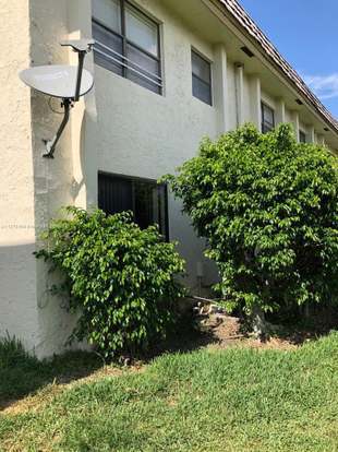 Building Photo - 11150 Royal Palm Blvd