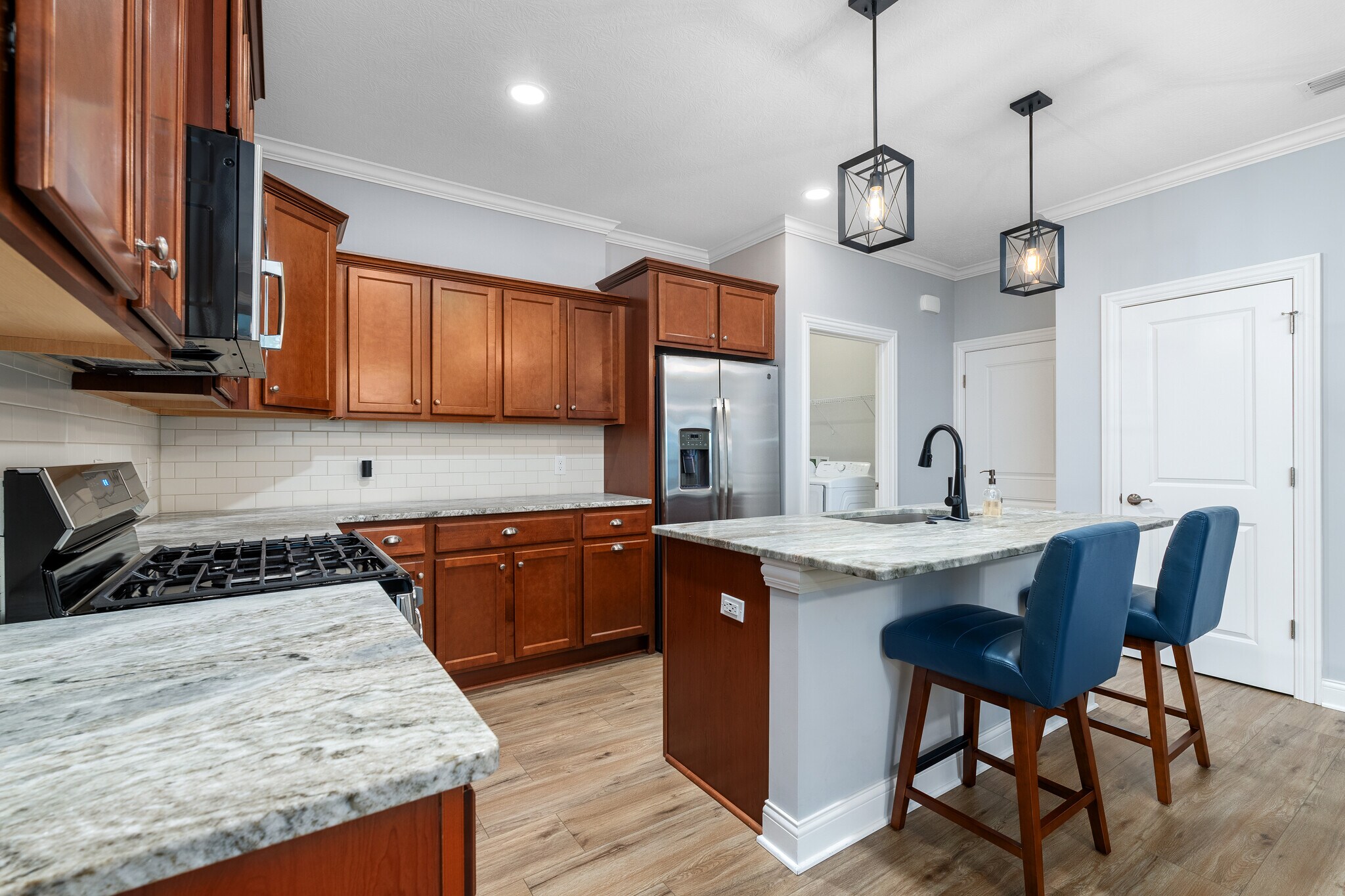 Building Photo - 243 Parkgate Ct