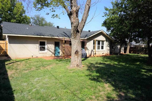 Building Photo - 1607 Arlington St