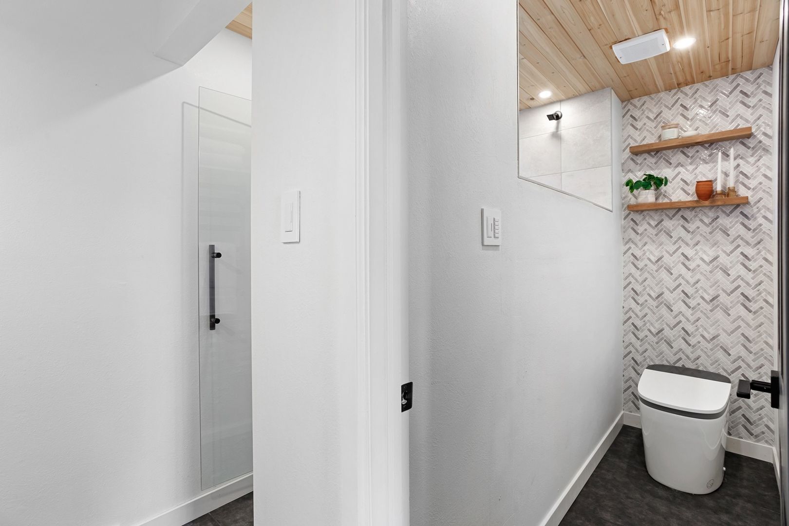 Building Photo - 13804 W Iliff Ave