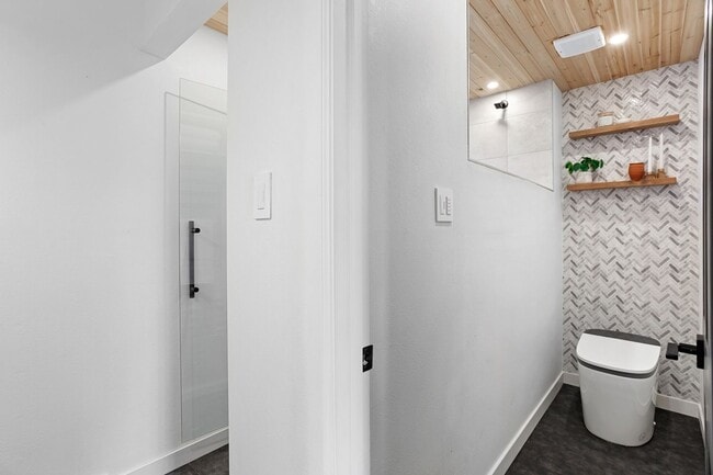 Building Photo - 13804 W Iliff Ave