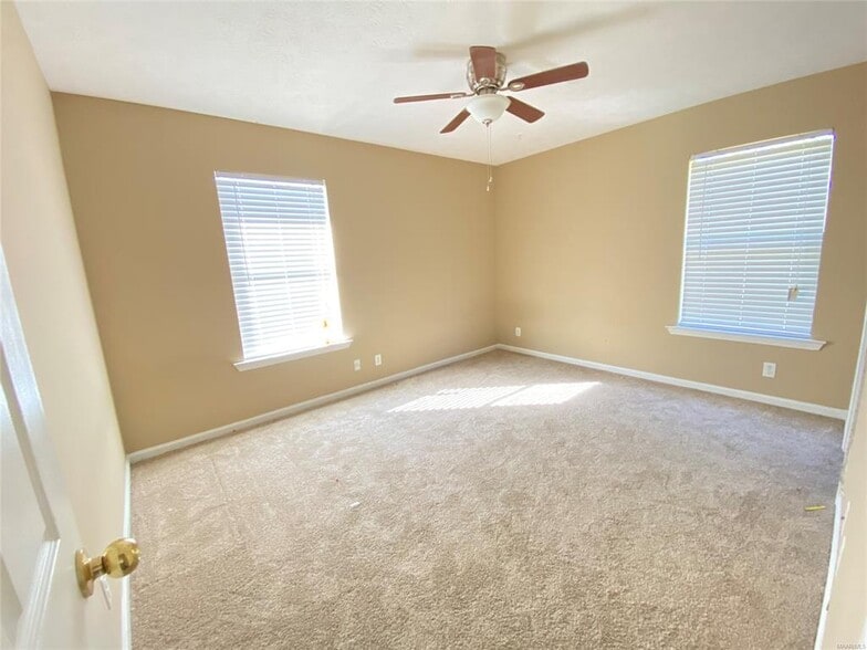 Building Photo - 1907 Woodrun Dr