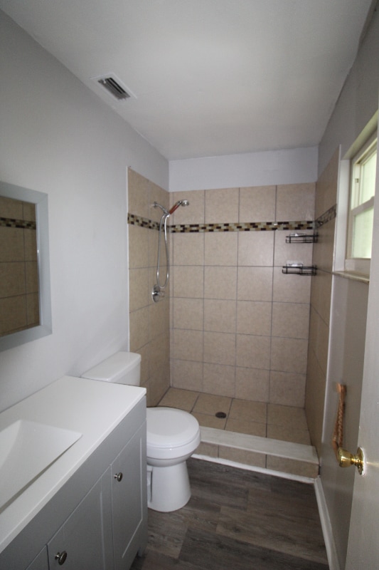 Building Photo - 2105 Blossom Ct