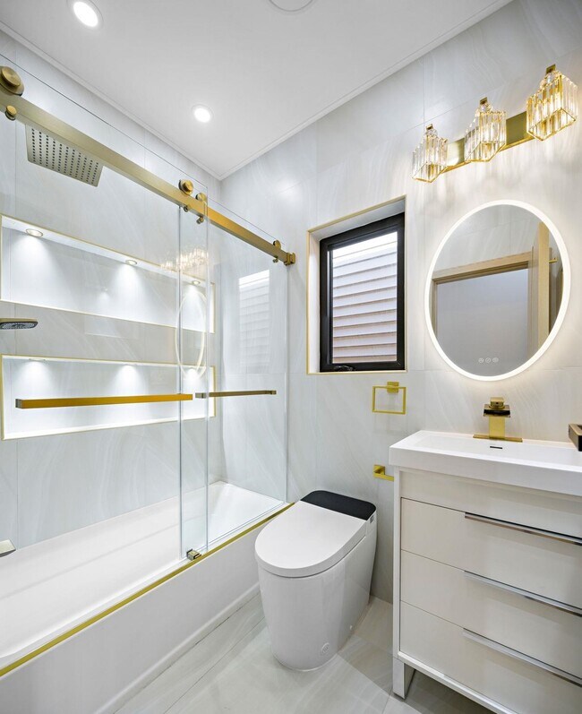 Building Photo - 482 John F. Kennedy Blvd