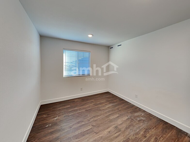 Building Photo - 2754 Hot Cider Ave