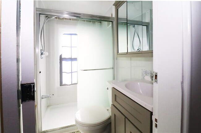 Building Photo - 65 Friendship St