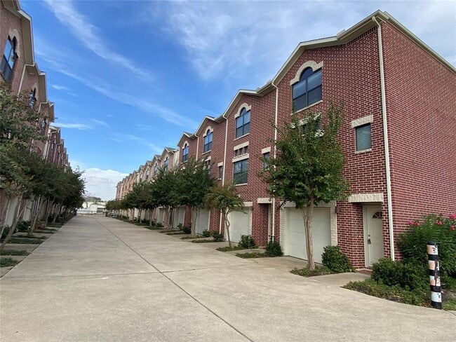 Building Photo - 3501 Link Valley Dr.