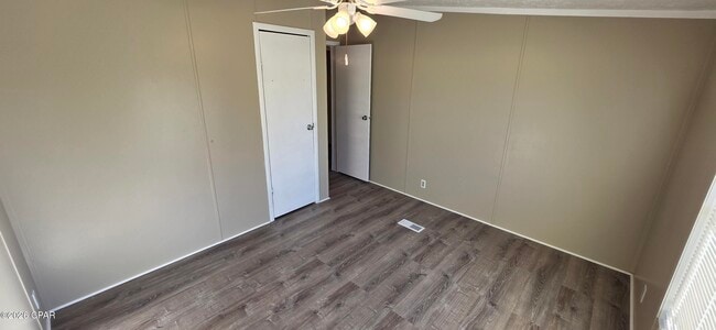 Building Photo - 2726 Canal Ave