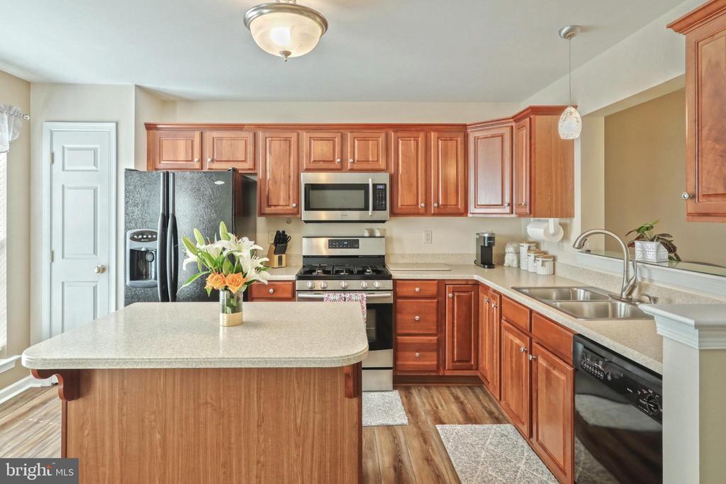Kitchen (pantry) - 2723 Foxshire Dr
