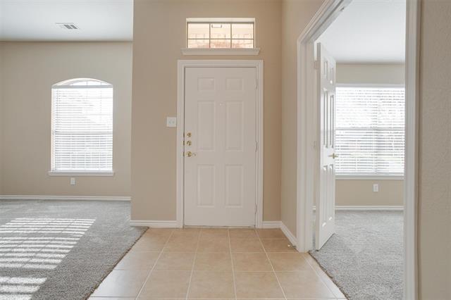 Building Photo - 9508 Fox Hill Dr