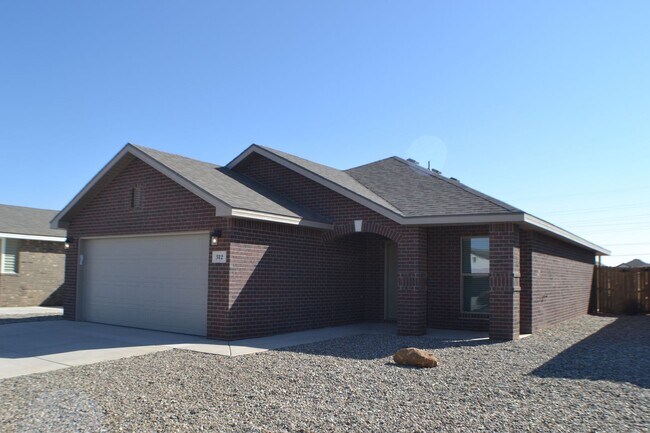 Building Photo - House For Lease in Midland