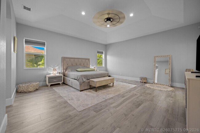 Building Photo - 2926 Dovedale Ct