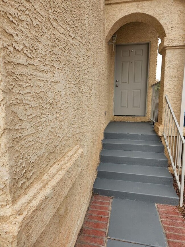 Building Photo - Charming 4BR House in Las Vegas