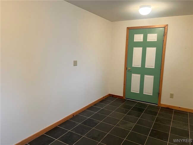 Building Photo - 1733 NY-78