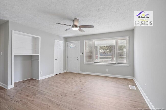 Building Photo - 2312 Enloe St