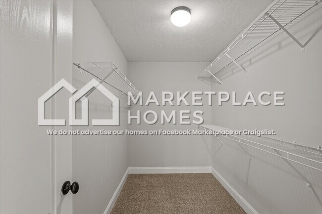 Building Photo - 4831 High Meadows Dr