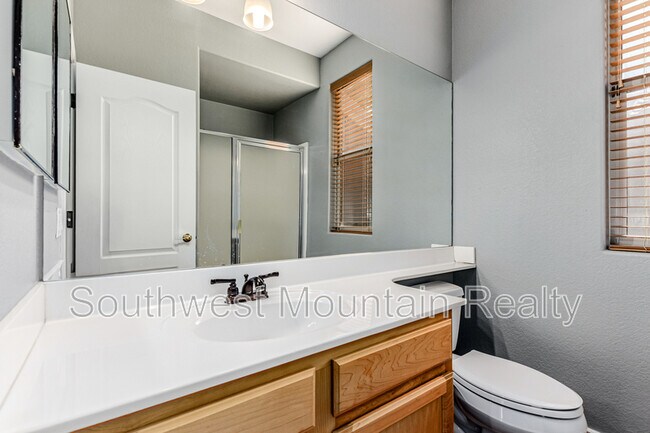 Building Photo - 1149 N Cholla St