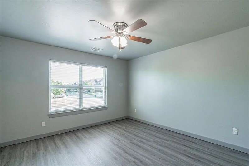 Building Photo - 604 NW 175th St