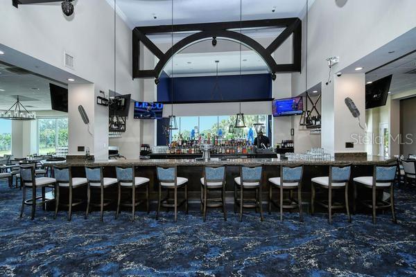 Building Photo - 9330 Clubside Cir