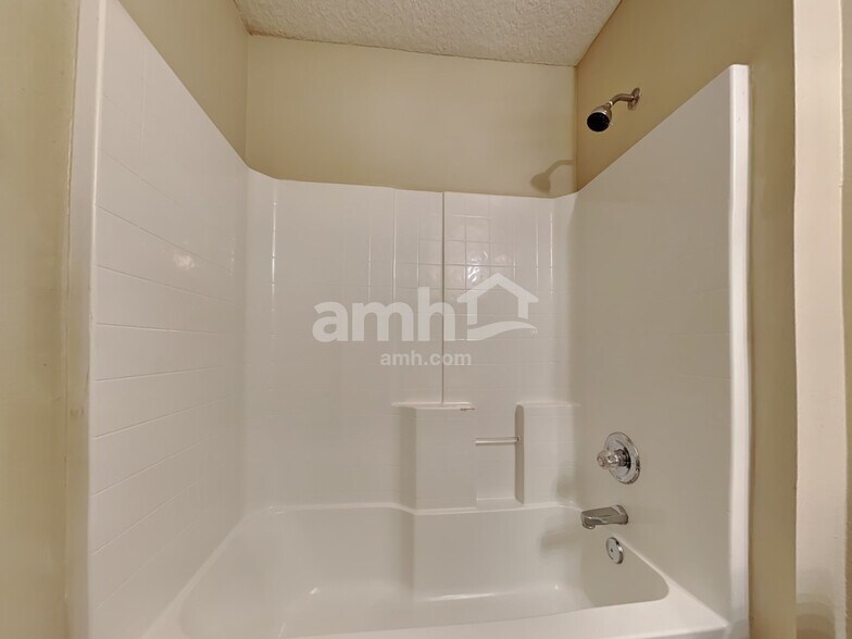 Building Photo - 81 Marisco Way