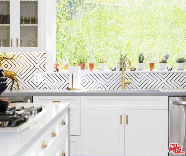 Building Photo - 30606 La Sonora Dr