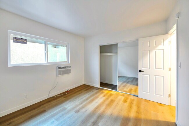 Building Photo - 6828 Fulton Ave