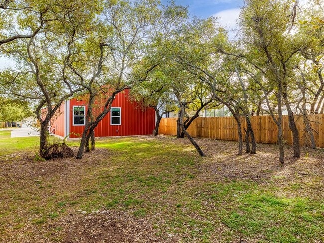 Building Photo - 904 Central Blvd