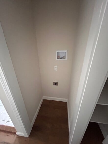 Building Photo - 13 Buena Vista St