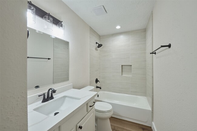 Building Photo - 6527 Zapata Dr