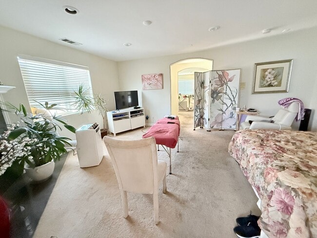 Building Photo - Rancho Penasquitos 6 Bedroom Home For Lease
