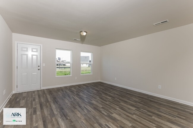 Building Photo - 1249 Fescue Rd