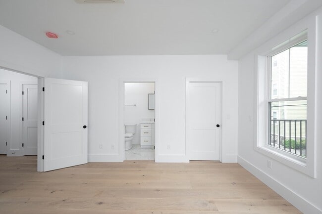 Building Photo - 9 Greenmount St