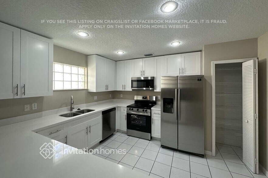 Building Photo - 8301 NW 194th Terrace