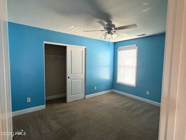 Building Photo - 29 Saluda Way