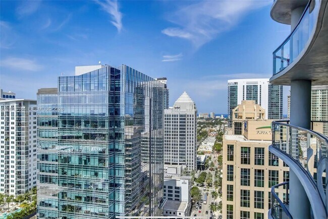 Building Photo - 100 E Las Olas Blvd