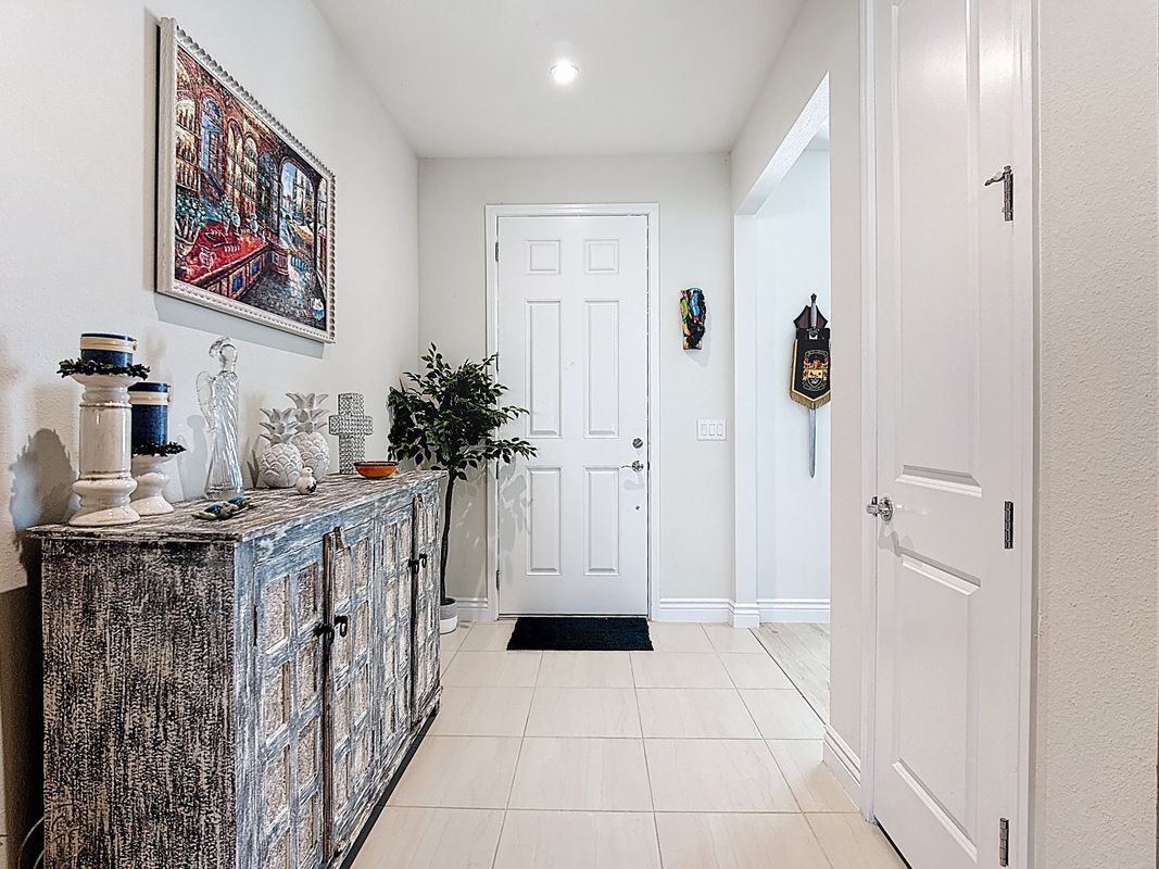 Building Photo - 6485 Shimmering Shrs Ln