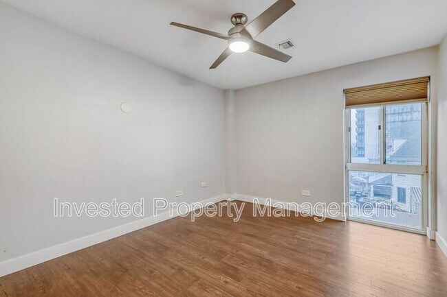 Building Photo - 700 N Washington St