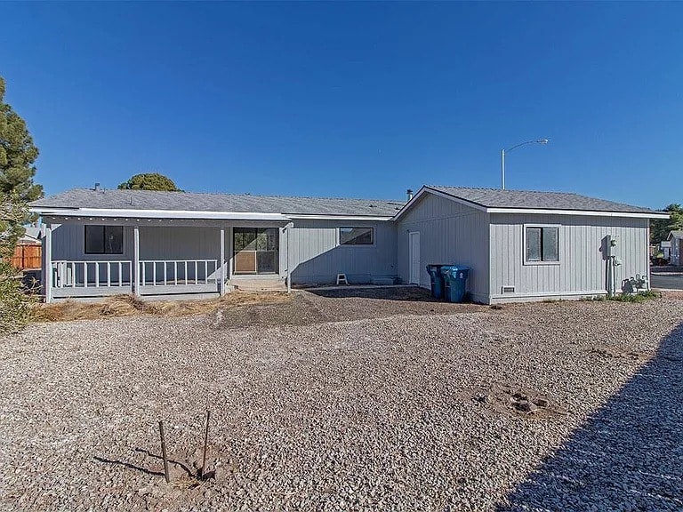 Building Photo - 6420 E Tropicana Ave