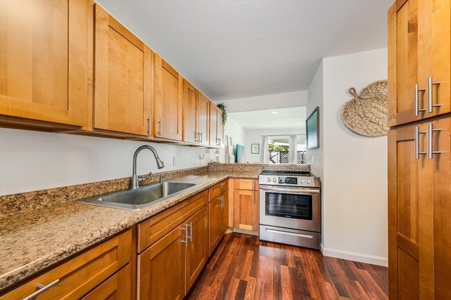 Building Photo - 92-1123-984 Panana St