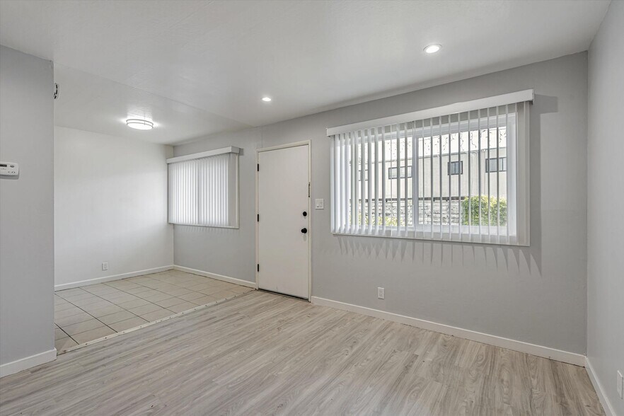 Building Photo - 6500 Donal Ave