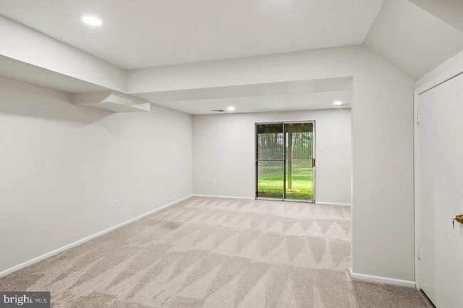 Building Photo - 7000 Ducketts Ln