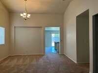 Building Photo - 1394 W Bella Oaks Way