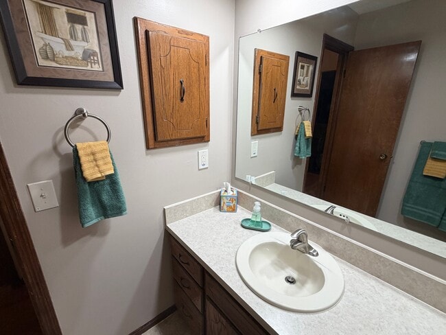 Building Photo - 5212 Bison Dr