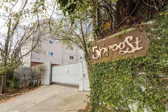 Building Photo - 5 Krog St NE