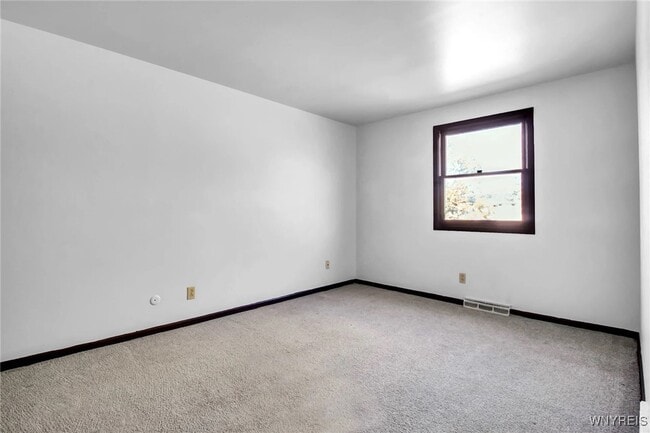 Building Photo - 247 Glenhaven Dr