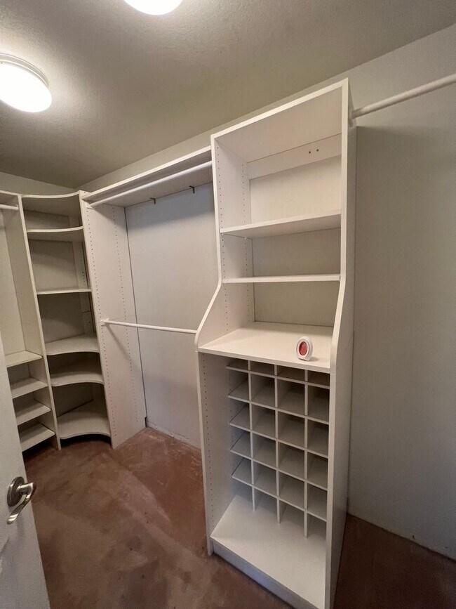 Building Photo - SPARKS VISTAS - BEASLEY / SKY RANCH / REED