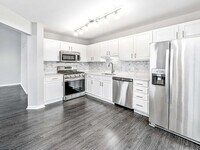 Building Photo - 13843 S Cambridge Cir