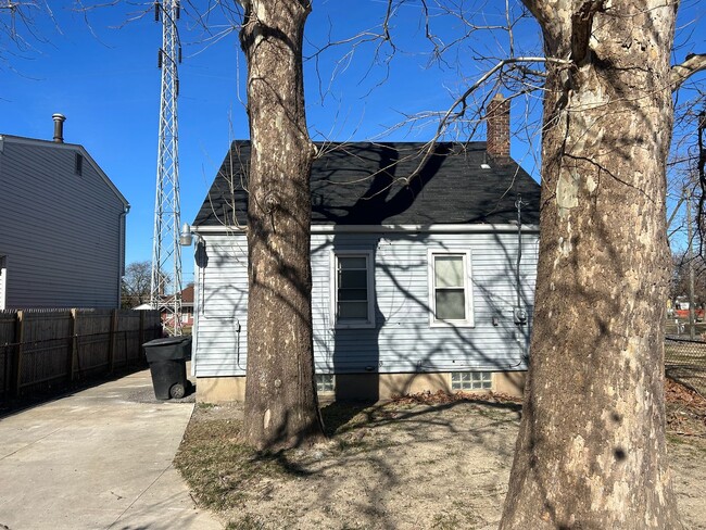 Building Photo - 2669 Electric- 3 BEDS & 2 BATH FOR RENT!