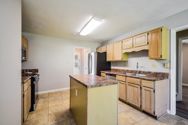 Building Photo - 2659 Country Downs Ln