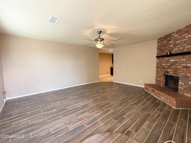 Building Photo - 5110 W Wood Dr